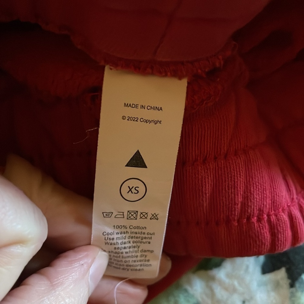 Vitality Balance Athletica The Mantra Pant Red Sweatpant Joggers Cherries XS - Picture 12 of 12